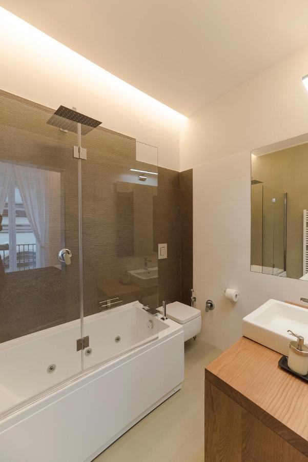 A Misura Duomo Rooms & Apartment - Ls Accommodations Napoli Eksteriør billede